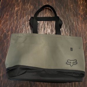 Fox weekender bag